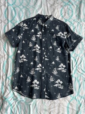 Forever 21 Black Short-Sleeve Button-Down with White Sailboat Print